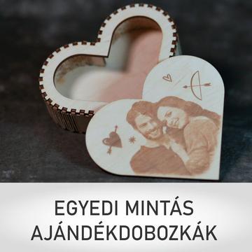 Ajándékdobozka egyedi felirattal